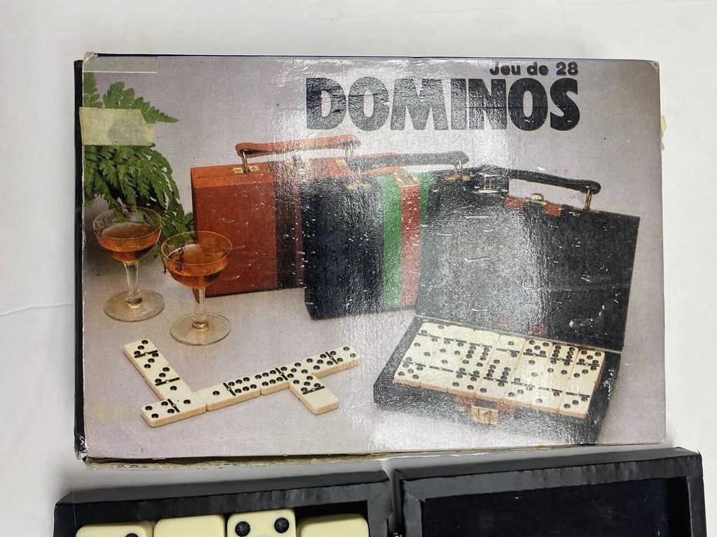 [GM003] Dominos  Small Pack  